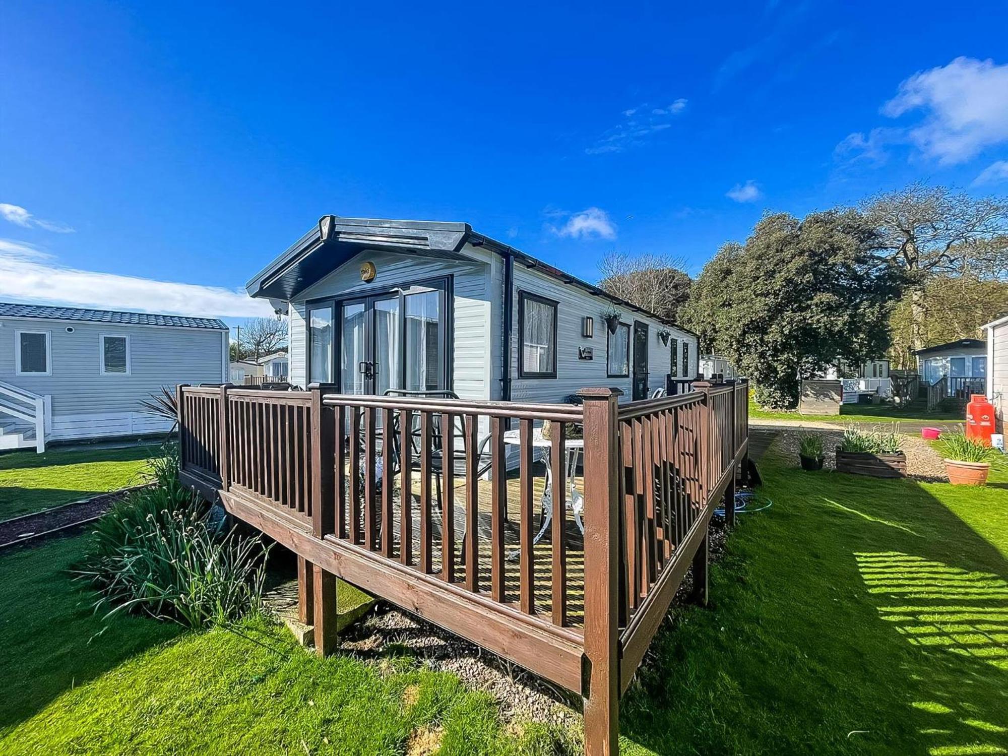 Beautiful Caravan For Hire With A Partial Sea View In Suffolk Ref 32042Az Lowestoft Zewnętrze zdjęcie